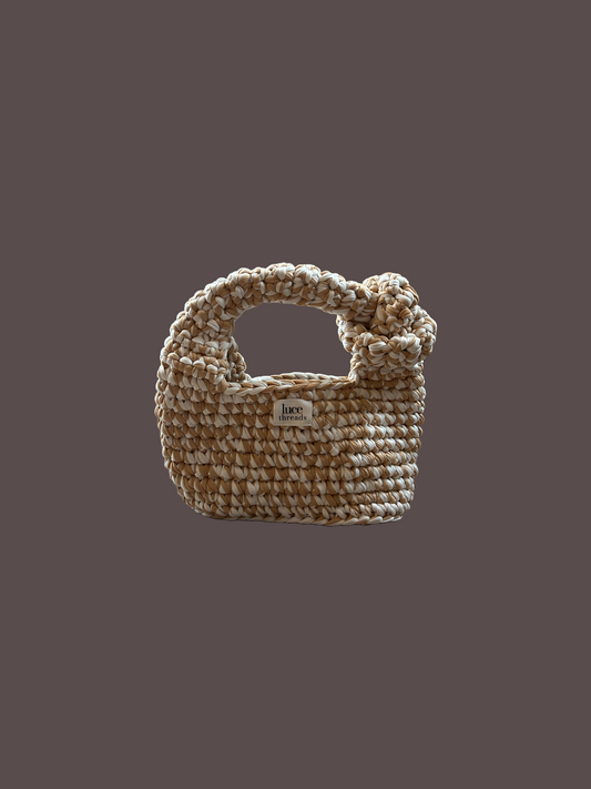 The Knot - Bisque